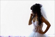 Шикарное свадебное платье со шлейфом
